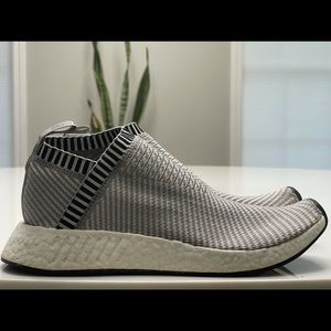Men’s ADIDAS NMD CS2 Primeknit “Dark Grey Shock pink” 9.5.